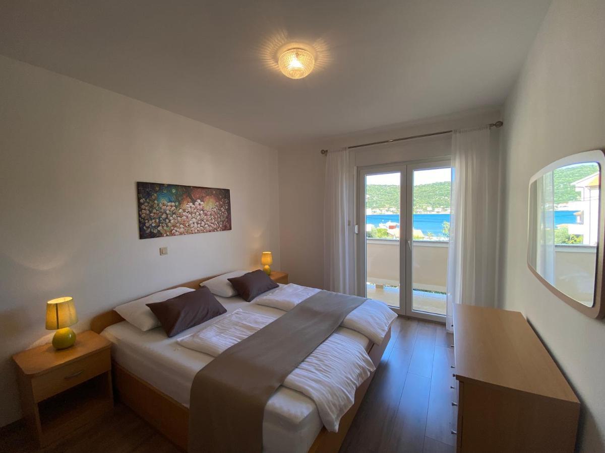Apartments Poljak Supetarska Draga Esterno foto